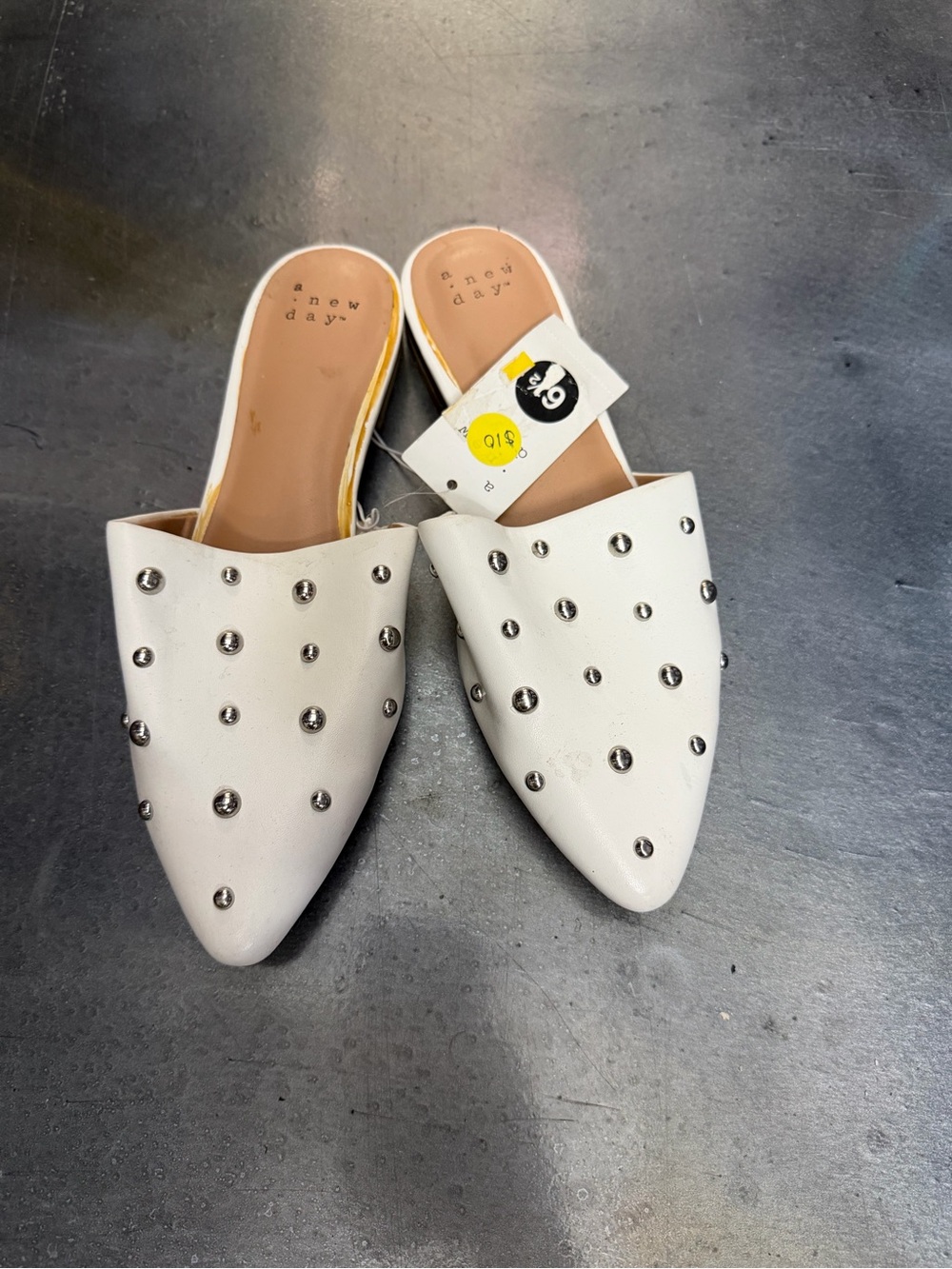 Women’s shoes